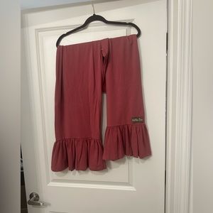 Matilda Jane rose colored ruffle capris sz xxl
